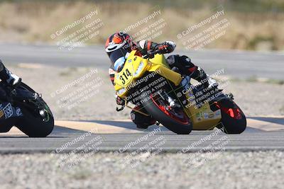 media/Oct-04-2025-CVMA (Sat) [[408bcdd6e4]]/Race 7- Formula 40 MW and LW/